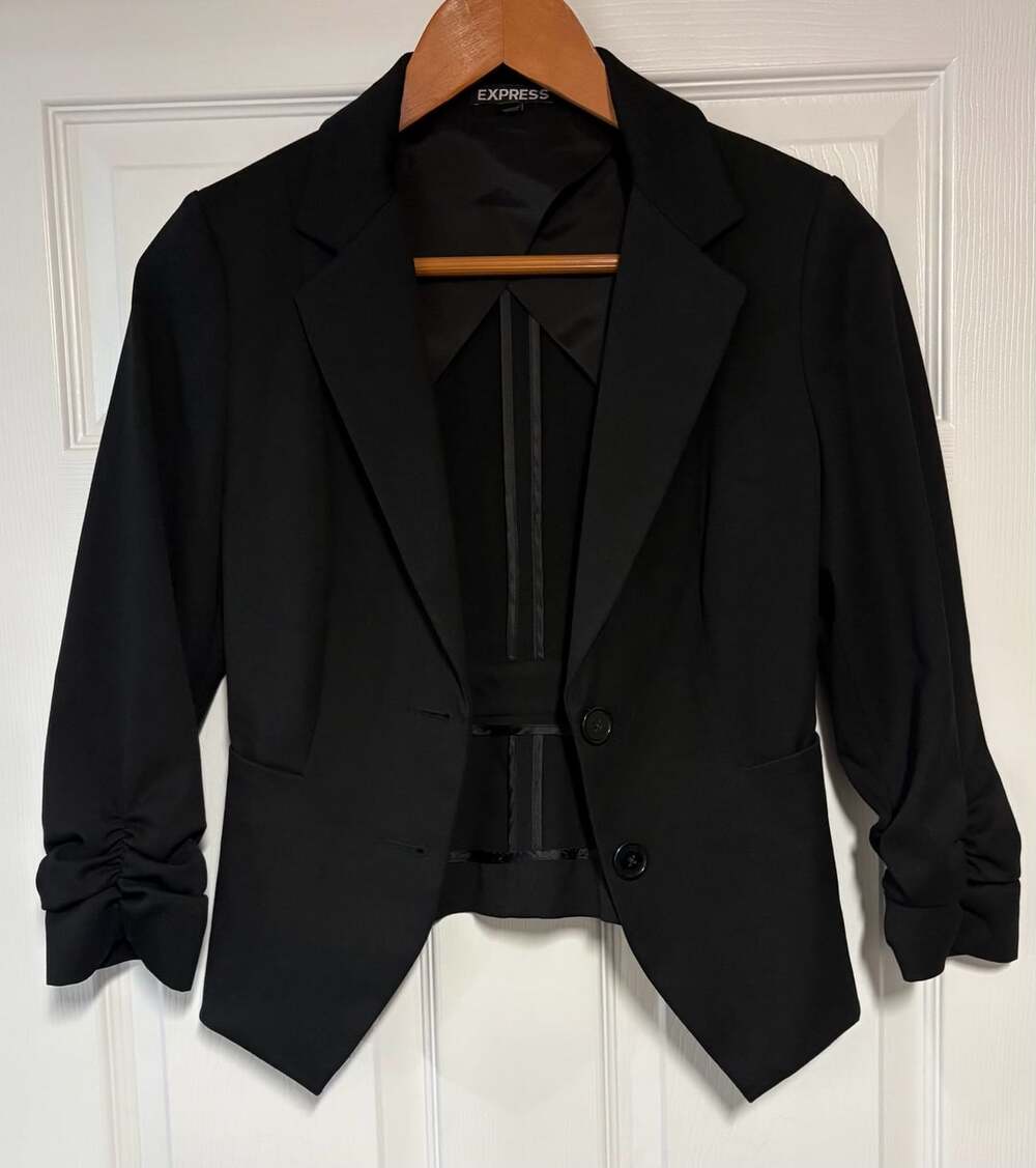 Express Blazer Size 0 Black Ruched Sleeve Open Front